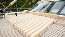 SAILING NOUR - Forward Deck